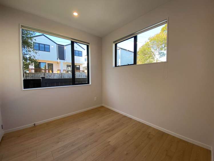 44A Sylvan Crescent Te Atatu South_17