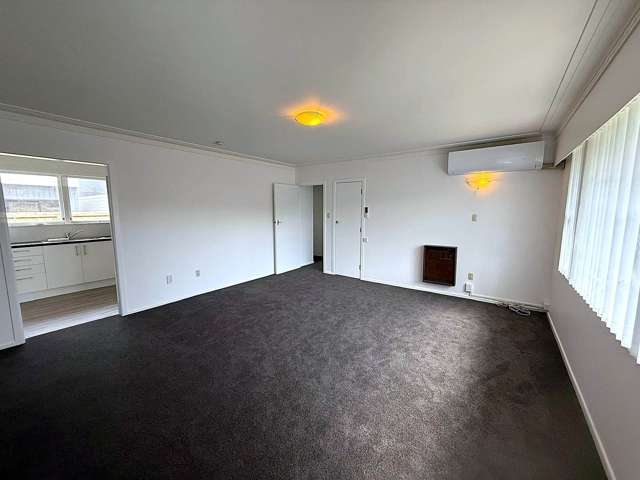 Updated & Comfortable 2-Bedroom Unit