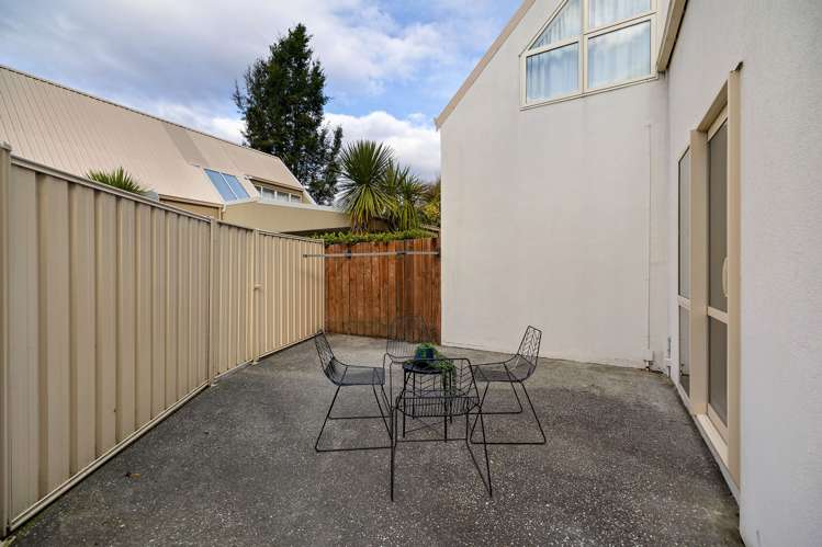 35a Robins Road Queenstown_16