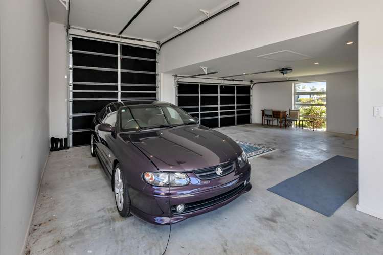 12 Sando Way One Tree Point_20