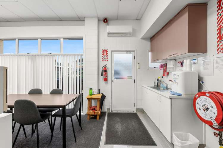 B/1-19 Cammish Lane Orewa_16