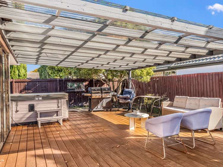 64 Karnak Crescent Russley_29