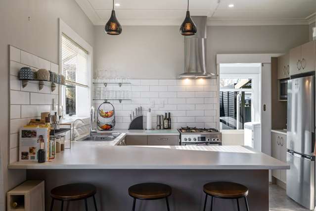 69 Lyndhurst Street Takaro_3