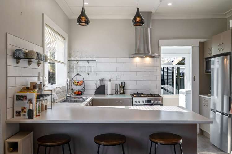 69 Lyndhurst Street Takaro_3