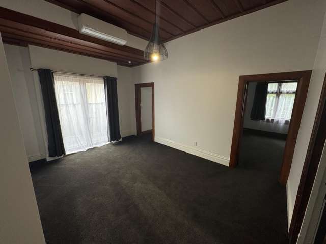 108 Linton Street West End_2