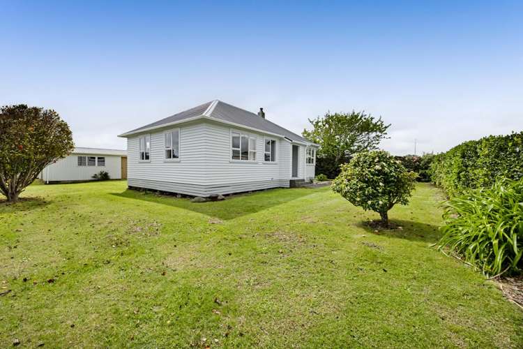 65 Domett Street Opunake_27