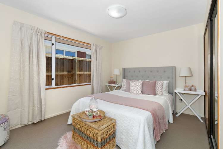 2/12 Barclay Place Burwood_5