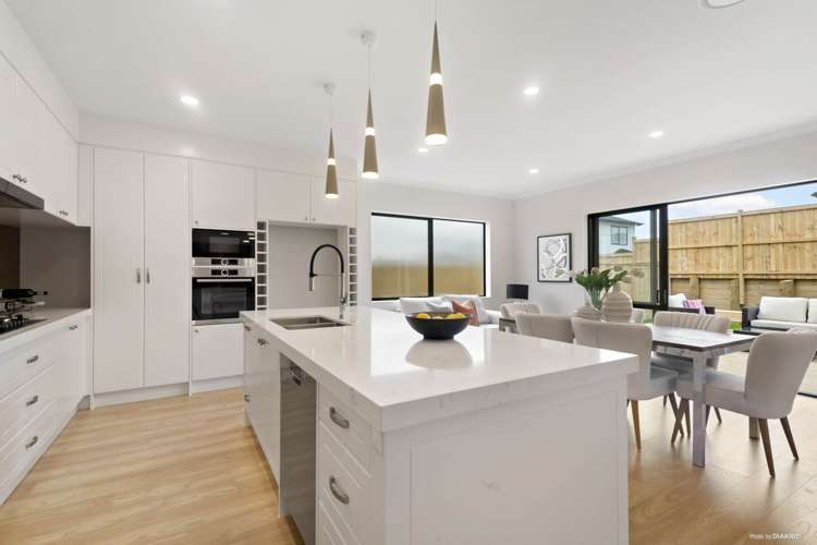 11 Cooladawson Drive Flat Bush_5