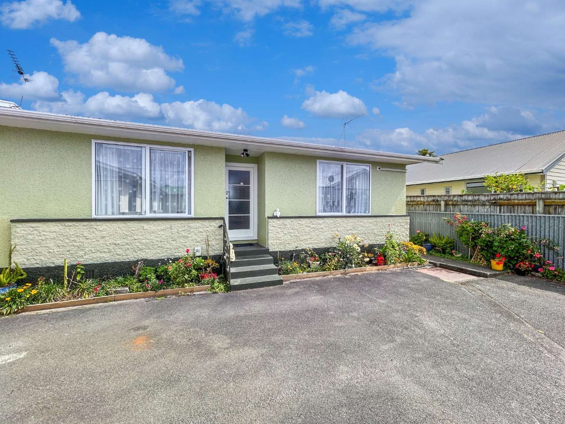 123D Bell Street 1235_0