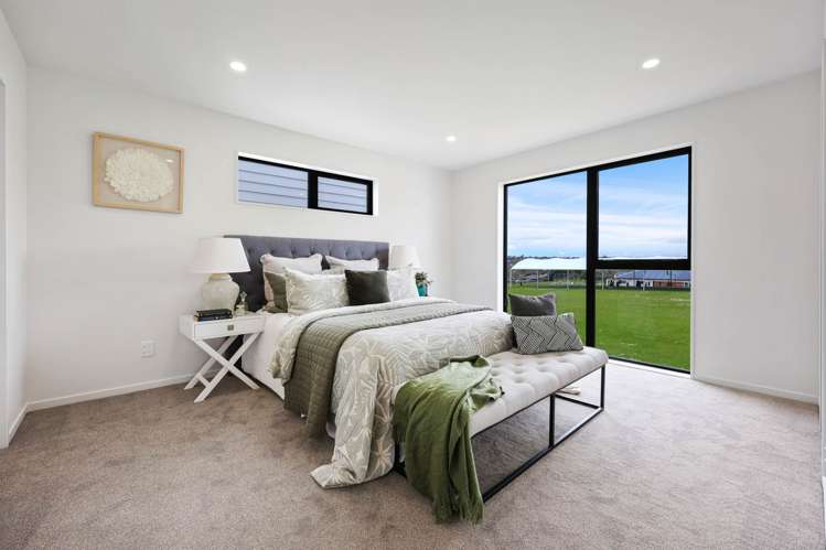 12B Butley Drive Farm Cove_24