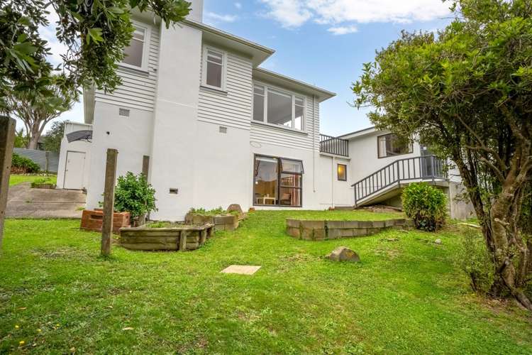30 Tawa Terrace Tawa_21