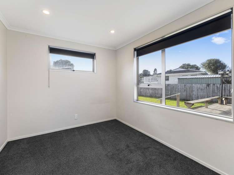 8 Suwyn Place Manurewa_17