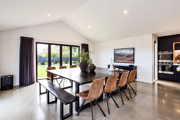 1 Lumsden Drive Waikiwi_10