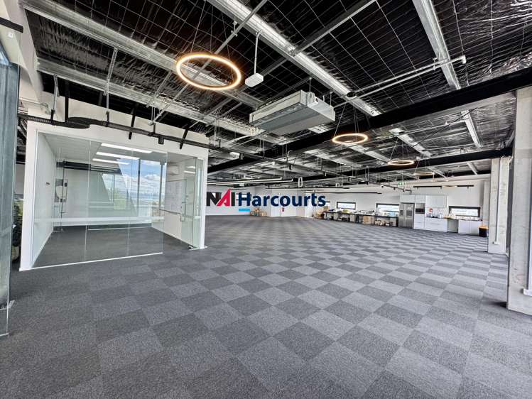 98 Hobsonville Road Hobsonville_1