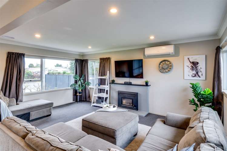 82 Wycliffe Street Onekawa_5