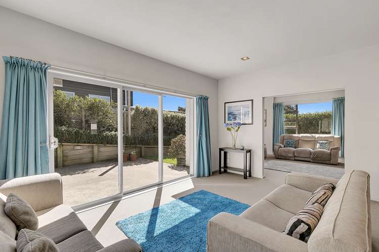 36 Tongariro Drive Aotea_5