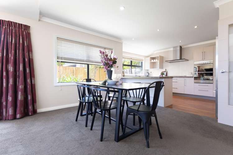 94 The Drive Paraparaumu Beach_8