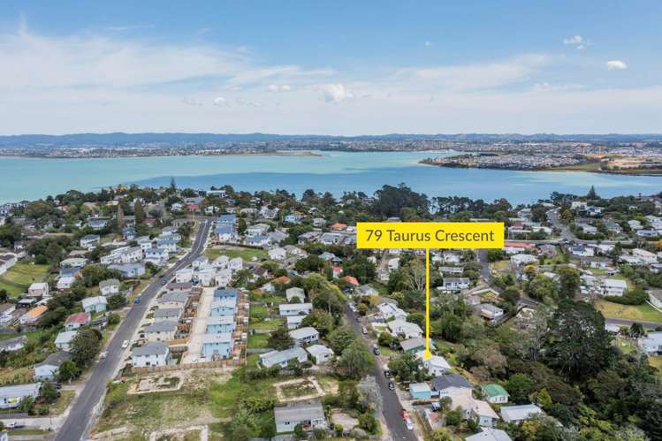 79 Taurus Crescent Beach Haven_13