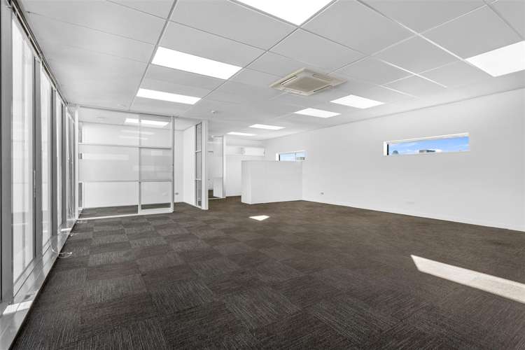 35B Leslie Hills Drive Riccarton_10