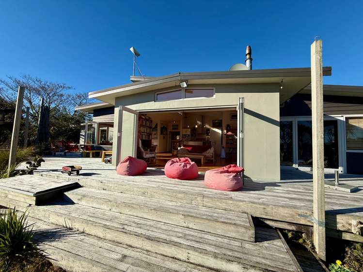 Address withheld Raglan_38