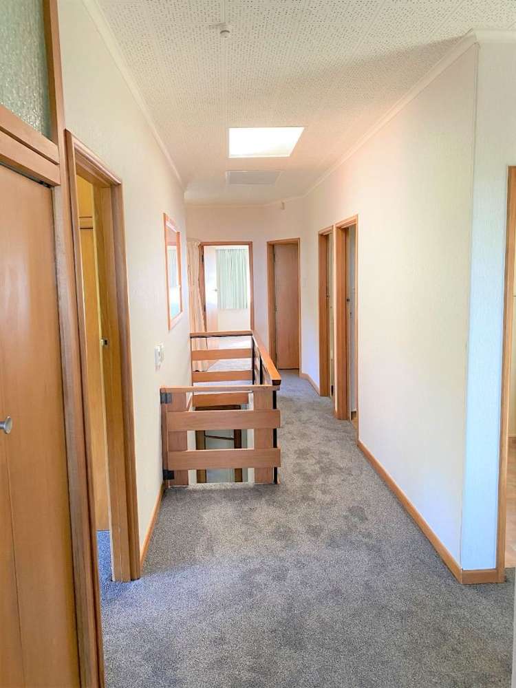 74 Dowse Drive Maungaraki_14