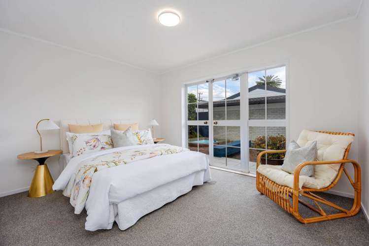 2/16 Jutland Road Takapuna_17