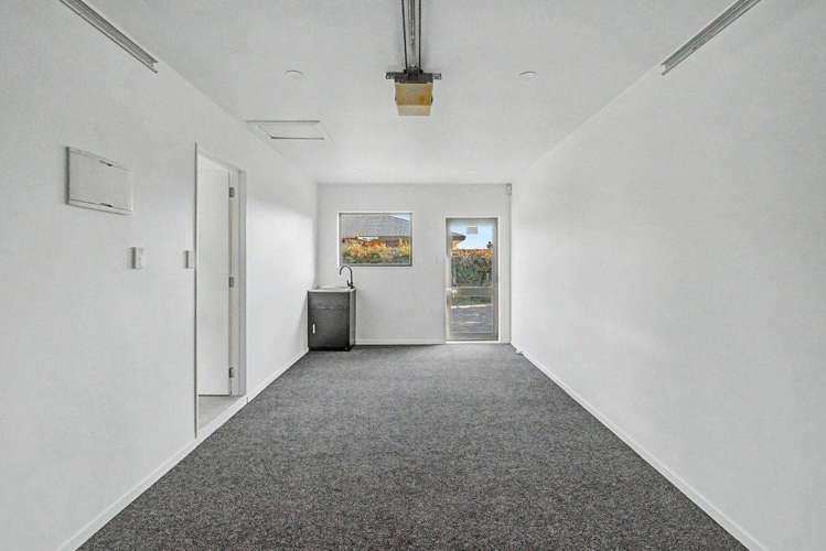 27 Robertson road Mangere_7