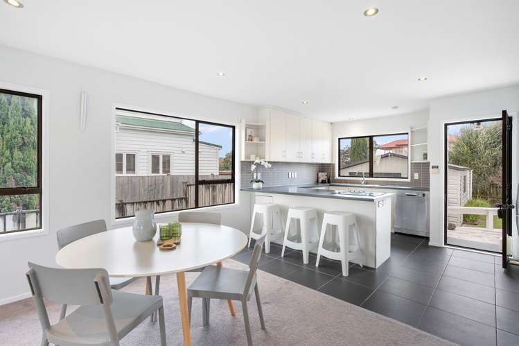 18 Halyard Place Te Atatu Peninsula_2