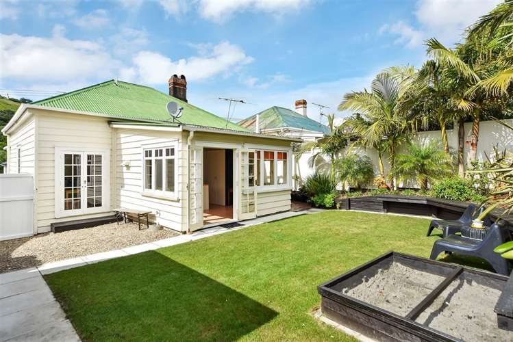 15 Owens Road Devonport_11