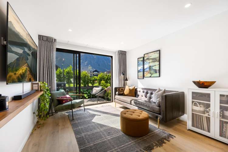 41 Ryan Loop Jacks Point_5