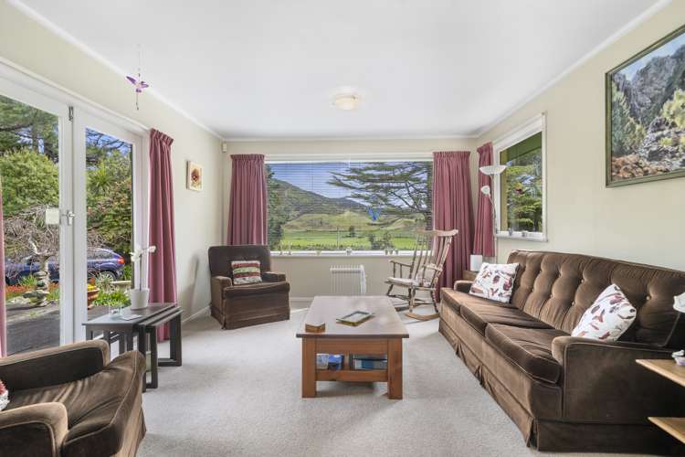 977 Coast Road Wainuiomata Coast Lower Hutt City Houses for Sale