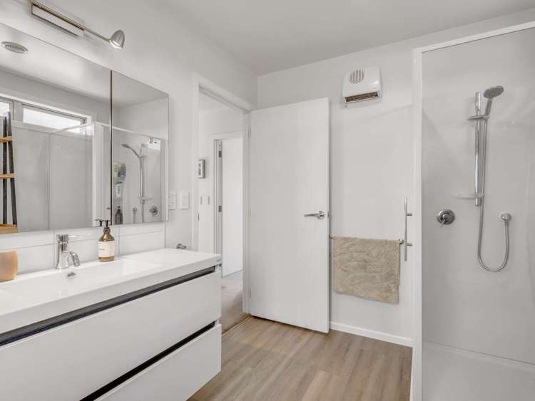 6 Beamish Street Frimley_14