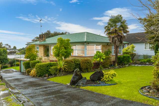 26 Lyndhurst Road Te Atatu South_1