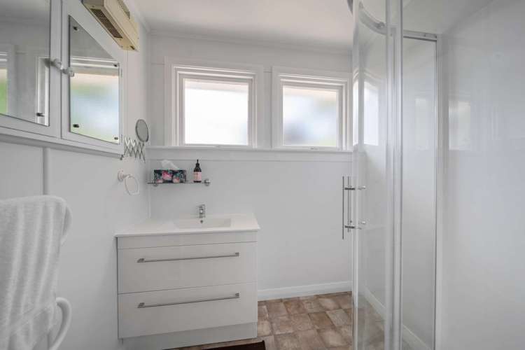 8 Watson Street Green Island_12