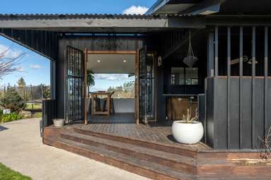 128 Oturoa Road_1