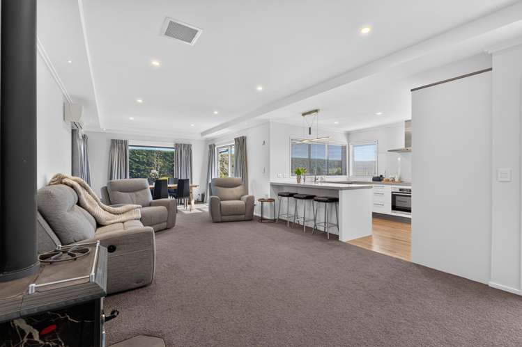 16 Landsborough Drive Darfield_26