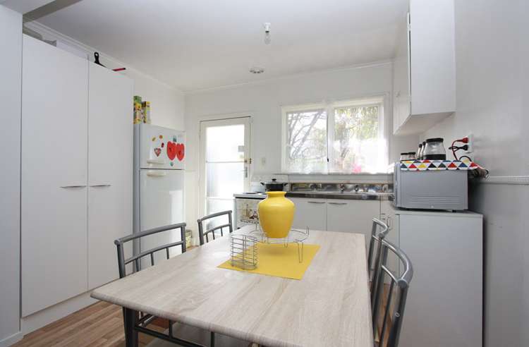 16 Halsey Road Manurewa_9