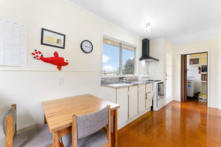 92 Colwill Road Royal Heights_11