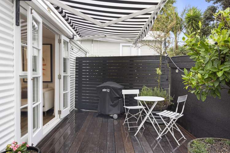 251a Courtenay Street Strandon_33