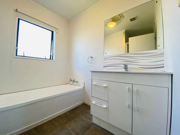 3/161 Old Wairoa Road Papakura_8