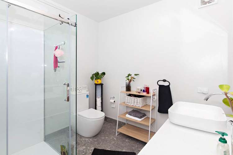 56 Stamford Park Road Mount Roskill_15