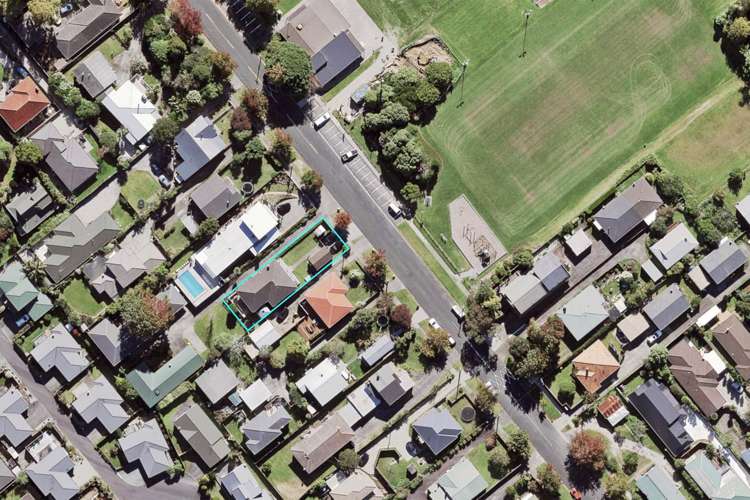 41 Willerton Avenue New Lynn_17