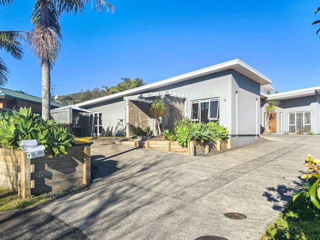 Home & Income Awaits in Albany