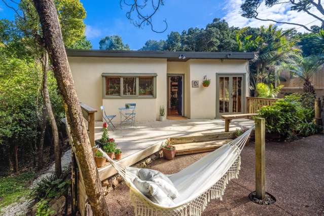 35 Hekerua Road Oneroa_1