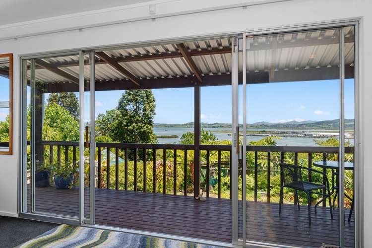 52 West View Crescent Onerahi_15