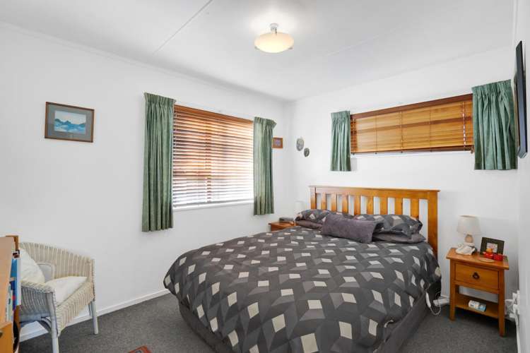 8b Squire Place Blagdon_24