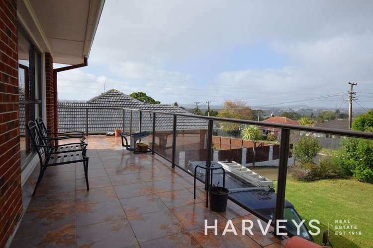 52 Tiroroa Avenue Te Atatu South_11