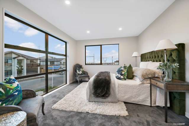 12 Woodacre Street Flat Bush_3