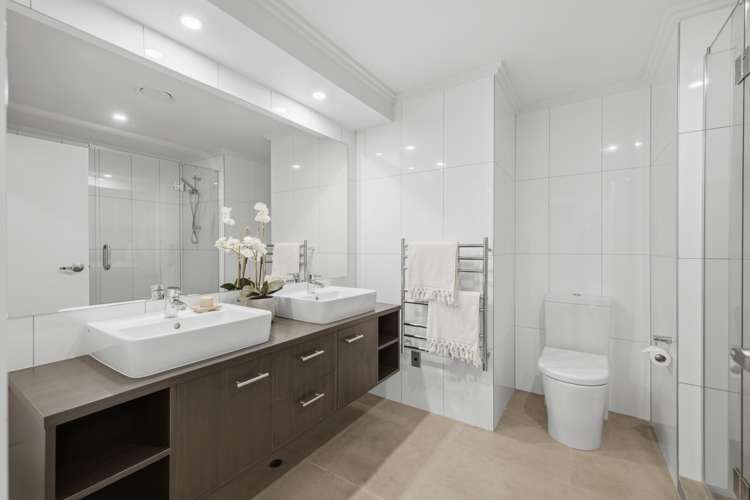 1/104 Harbour Drive Otumoetai_21