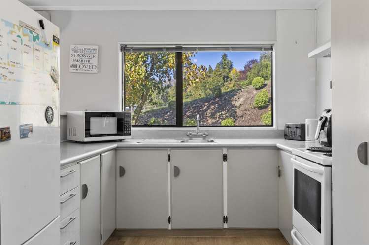 18 Motutahae Street Taupo_10